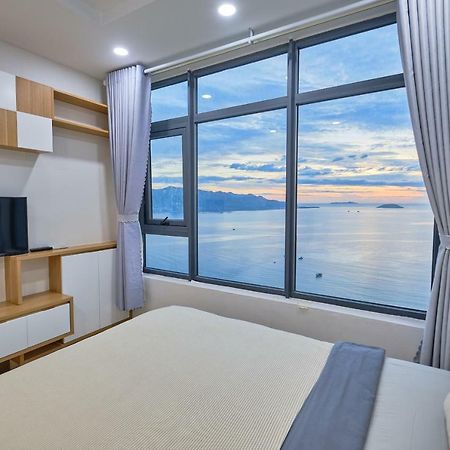 Sunrise Hon Chong Ocean View Apartment Нячанг Екстер'єр фото
