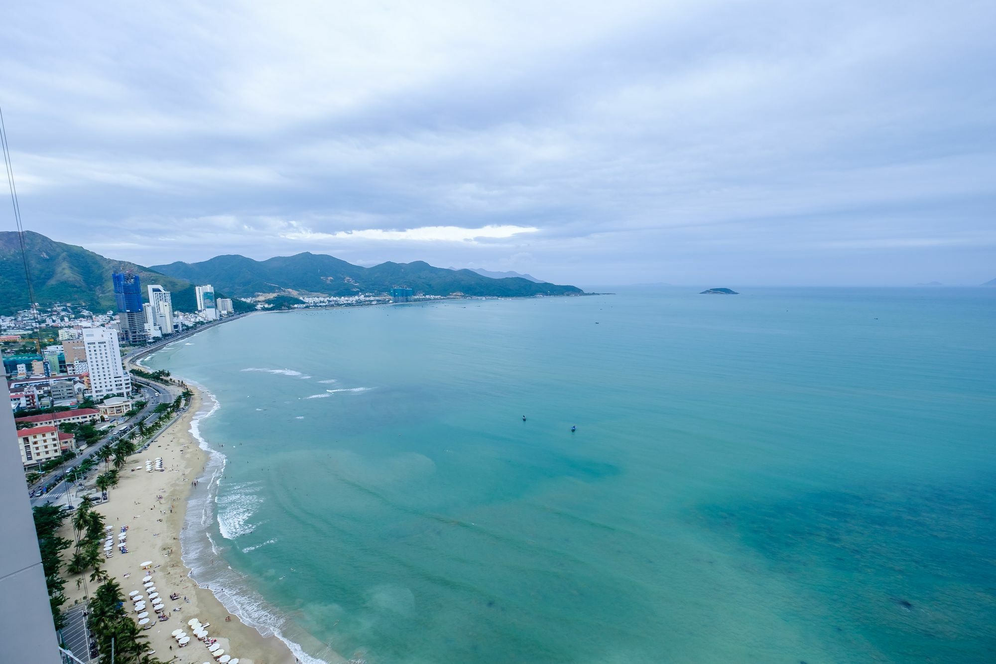 Sunrise Hon Chong Ocean View Apartment Нячанг Екстер'єр фото