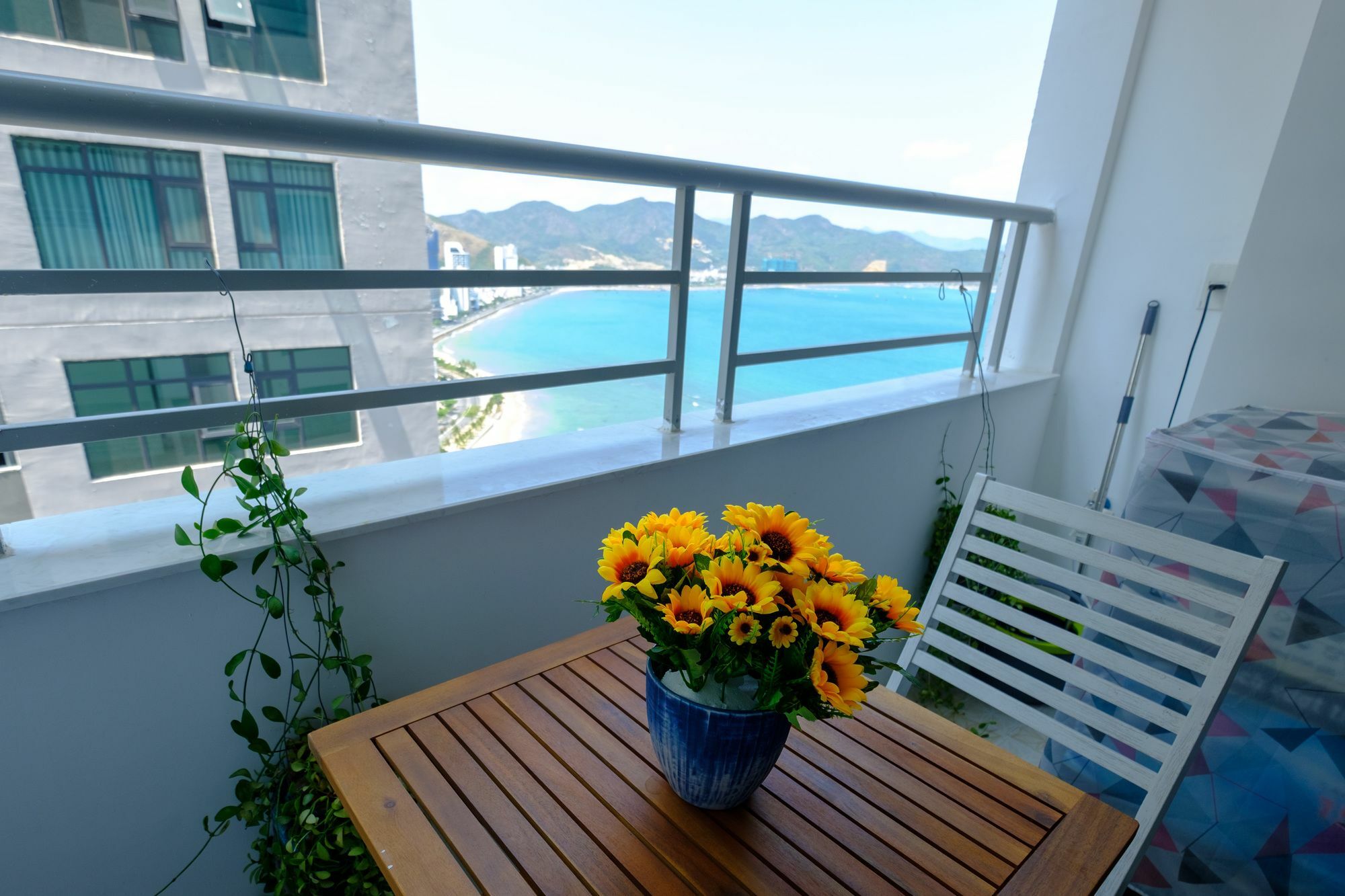 Sunrise Hon Chong Ocean View Apartment Нячанг Екстер'єр фото